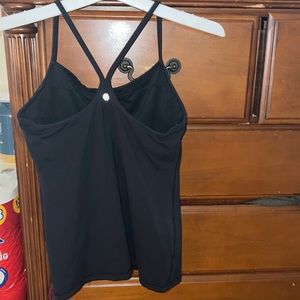Lululemon top